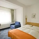 Hansa Hotel 3*