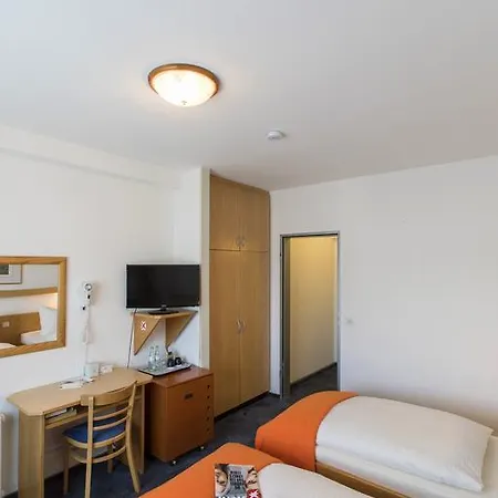 Hotel Hansa 3*